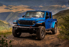 Photo of Пикап Jeep Gladiator лишился механической коробки передач